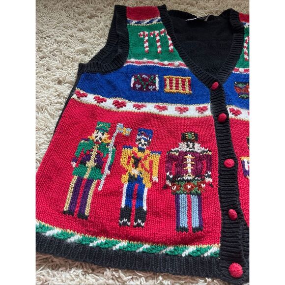 Vintage Capistrano Nutcracker Sweater Vest Christmas Hand Knit Women’s XL - Picture 3 of 16